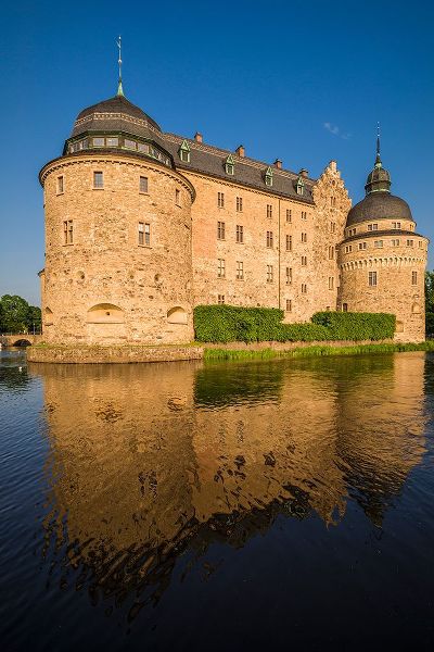 Bibikow, Walter 아티스트의 Sweden-Narke-Orebro-Orebro Castle-exterior작품입니다.